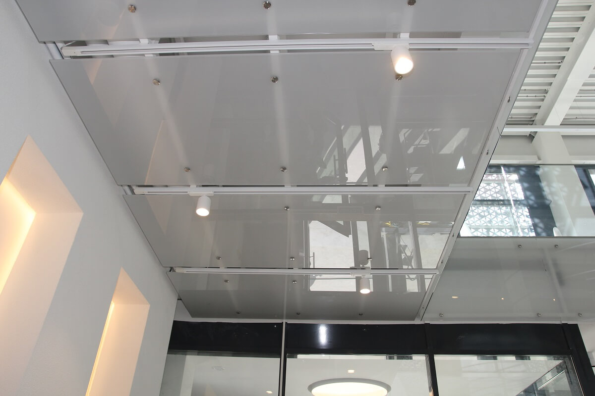 МЕТТОЙЛ – стеклянные порталы и потолки для офиса площадью 1800 кв.м.